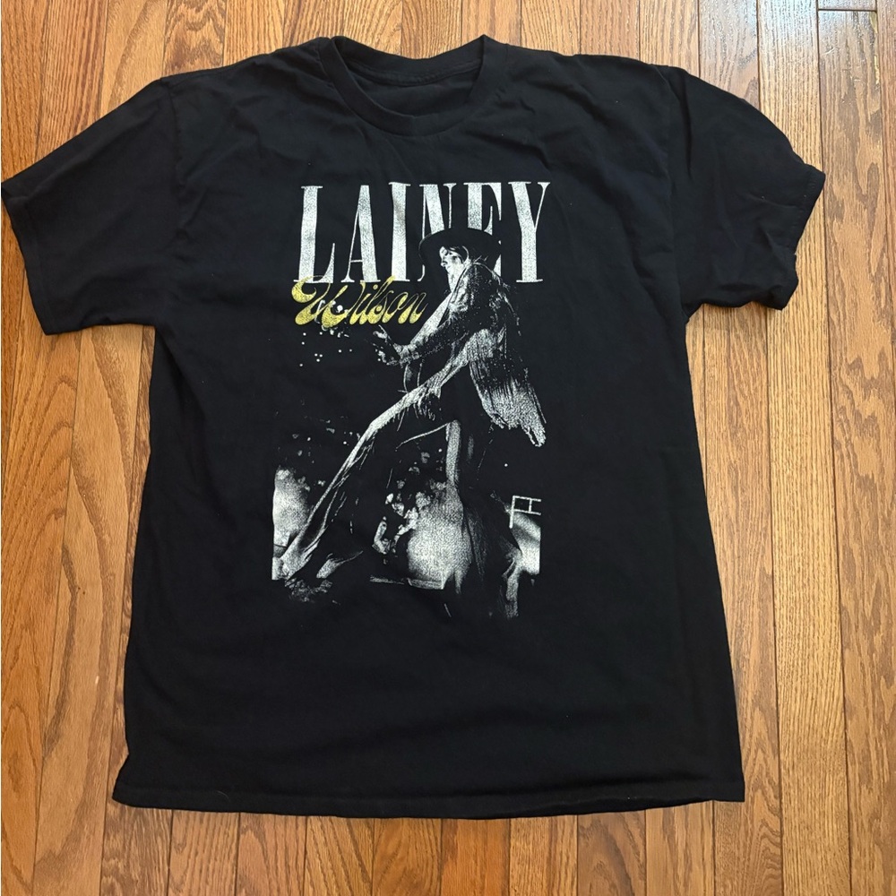 Lainey Wilson Concert Tour Graphic T-Shirt
